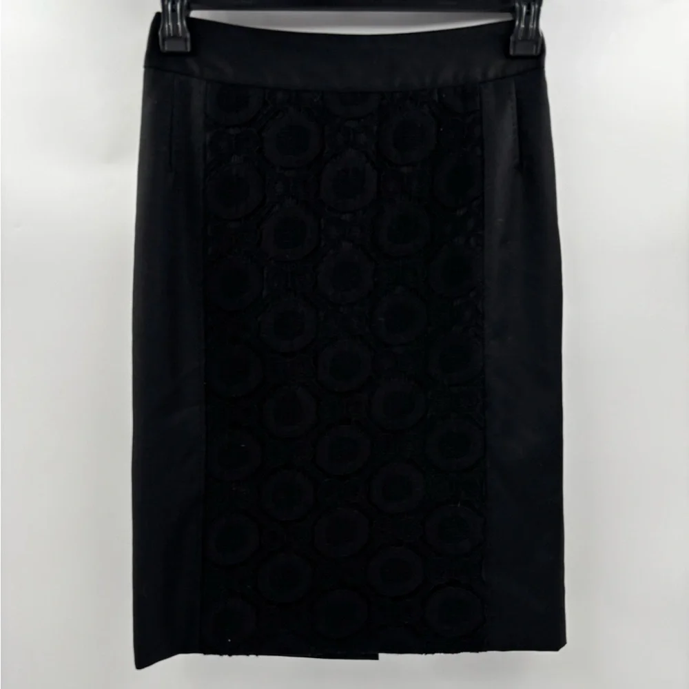 Tory Burch Women's 4‎ Wool Black Lace Knee-length Pencil Skirt